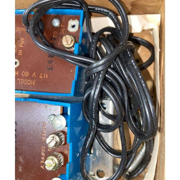 2 VTG Channel Master 0065 Antenna Equipment w/ Original Box TV Amplifier UHF FM - Picture 2 of 5